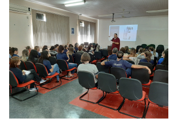 Palestra no Colégio LaSalle. Tema: "Educação 4.0, o caminho que se faz caminhando". Educadores com corações e mentes abertas para inovar. Colégio de altíssimo nível! Obrigado pela partilha!